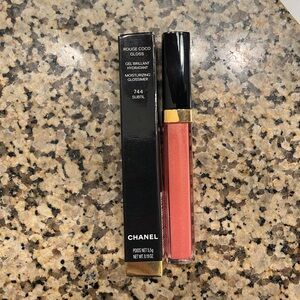 Chanel Rouge Coco Gloss